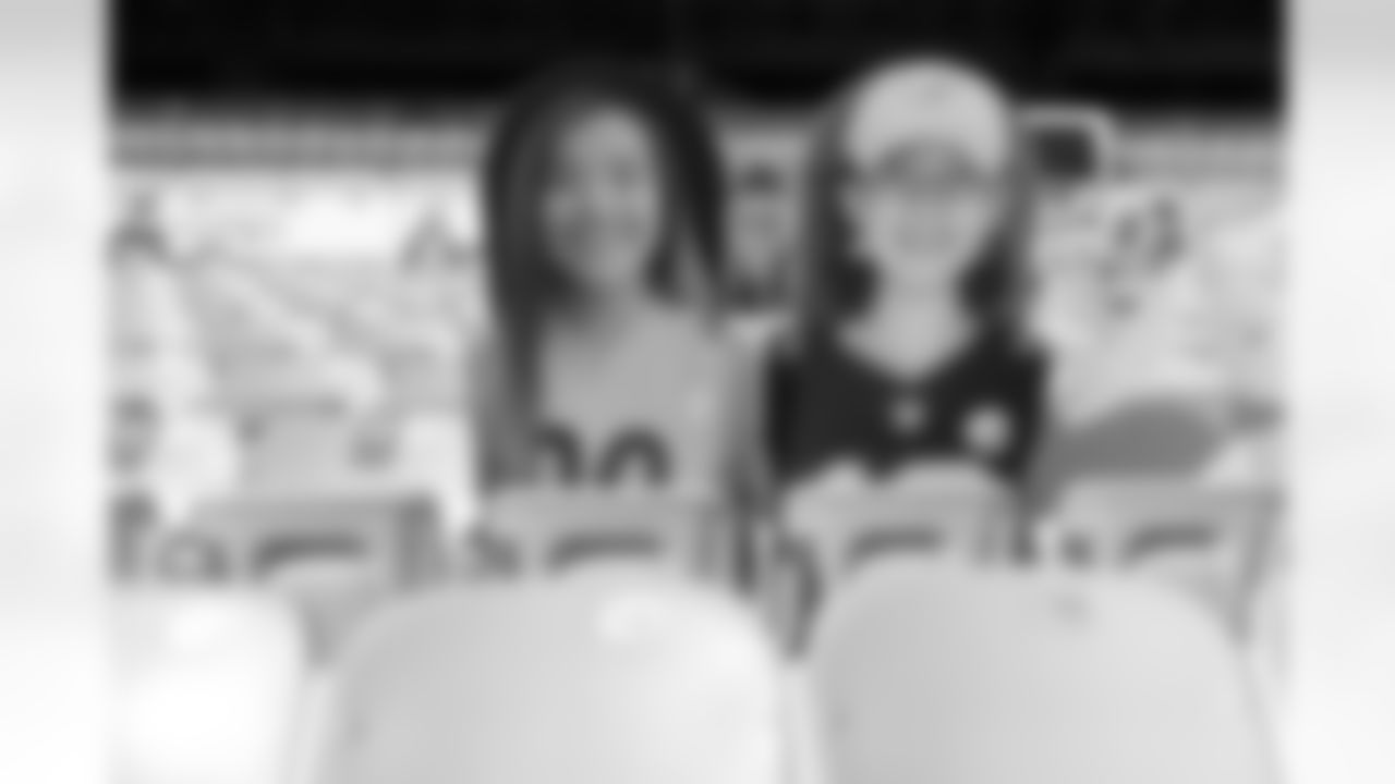 Fan cutouts at Heinz Field on Friday, Nov. 13, 2020 in Pittsburgh, PA. (Caitlyn Epes / Pittsburgh Steelers)