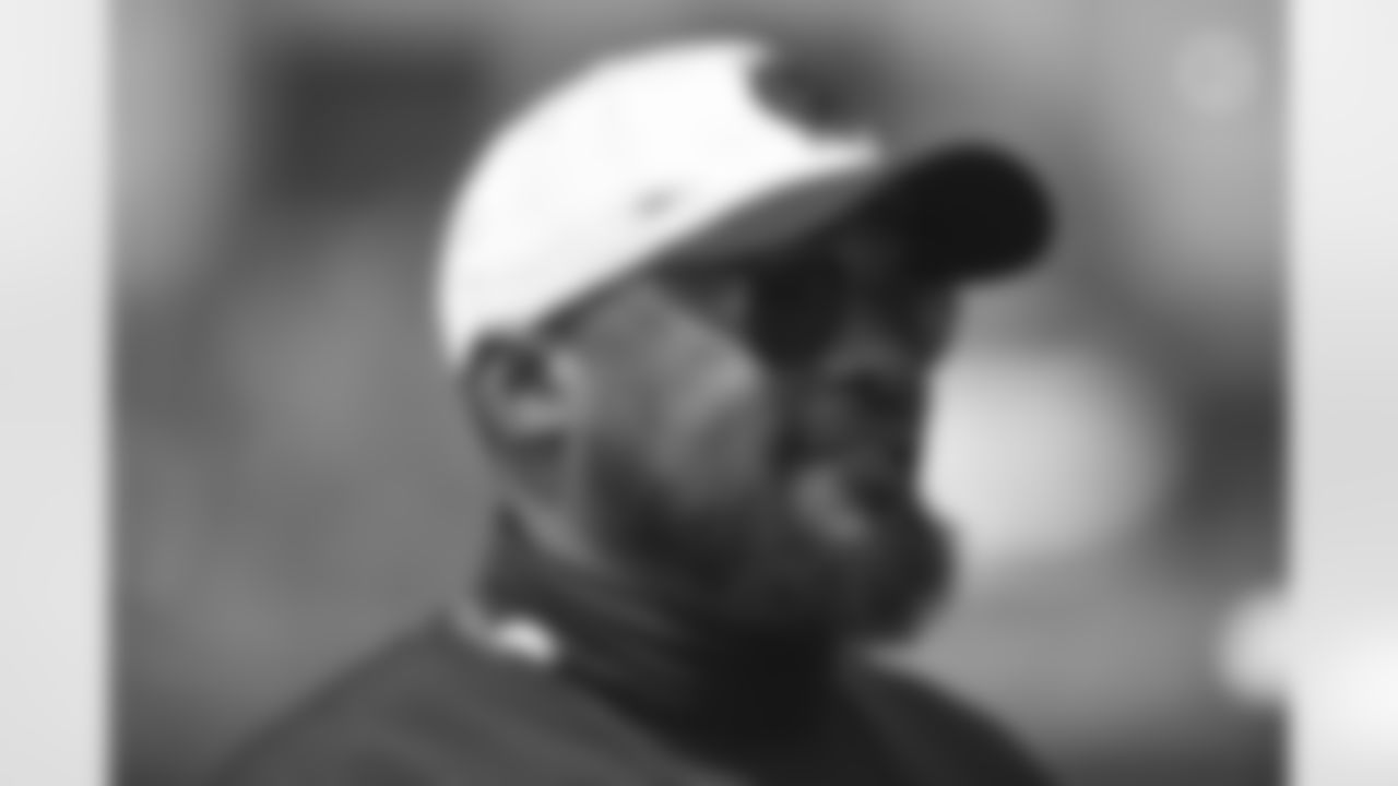 Pittsburgh Steelers Head Coach Mike Tomlin participates in the Organized Team Activities (OTAs), Tuesday May 25, 2021 at the UPMC Rooney Sports Complex. (Caitlyn Epes / Pittsburgh Steelers)