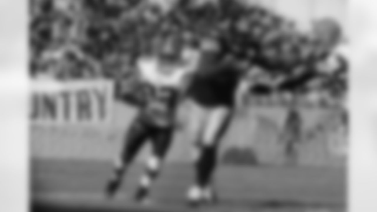 09_CLE1md_1Mendenhall4