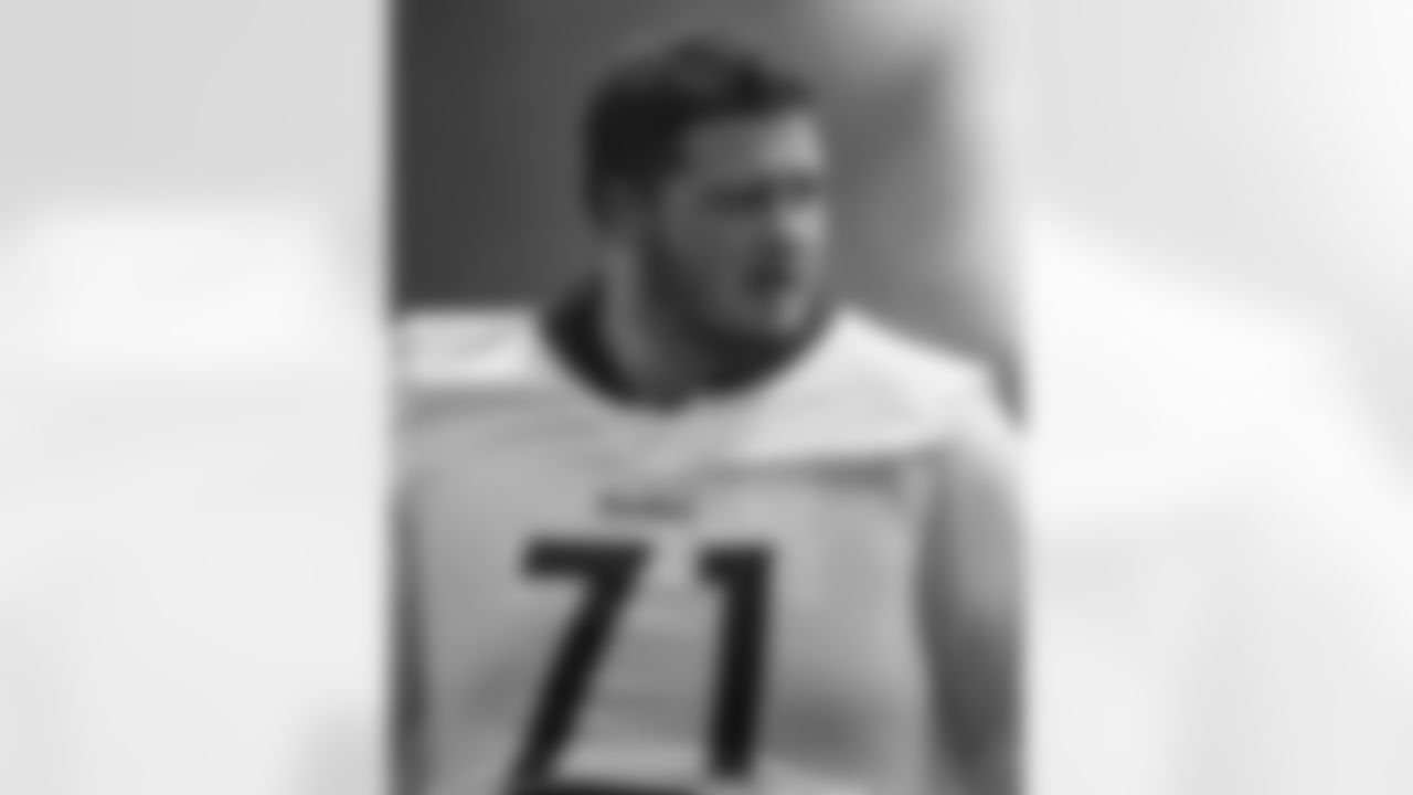 Pittsburgh Steelers guard Nate Herbig (71) trains at Saint Vincent College during the 2023 Steelers Training Camp on Thursday, Aug. 3, 2023 in Latrobe, PA. (Karl Roser / Pittsburgh Steelers)