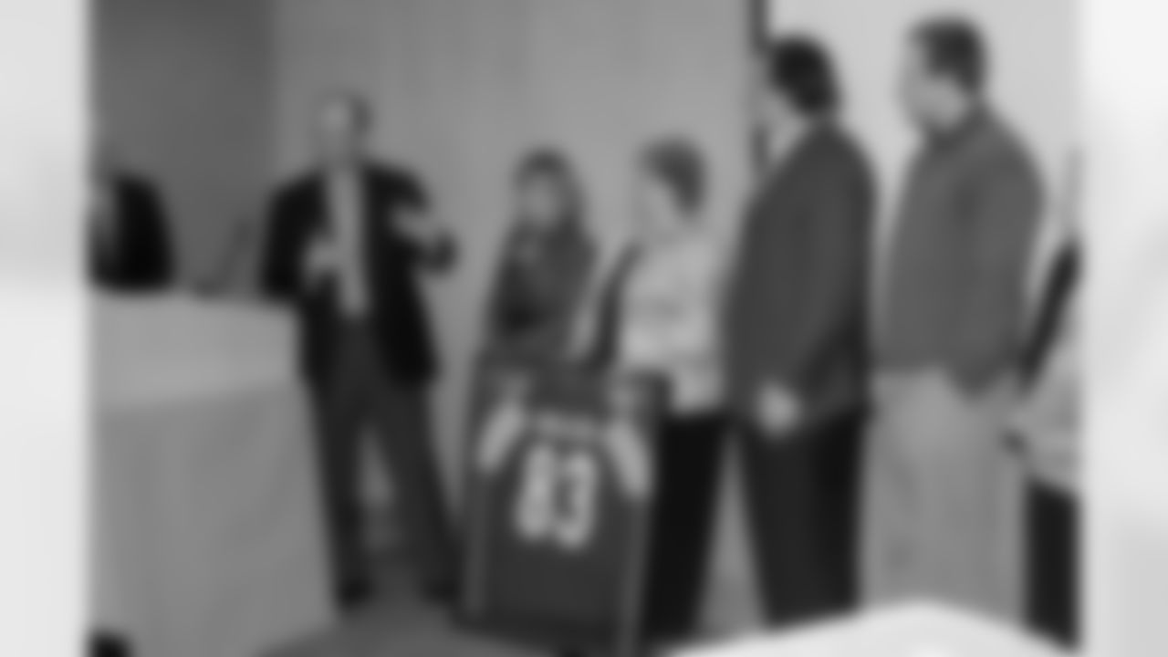09_GlimmerOfHope_Check_Miller_dh_31