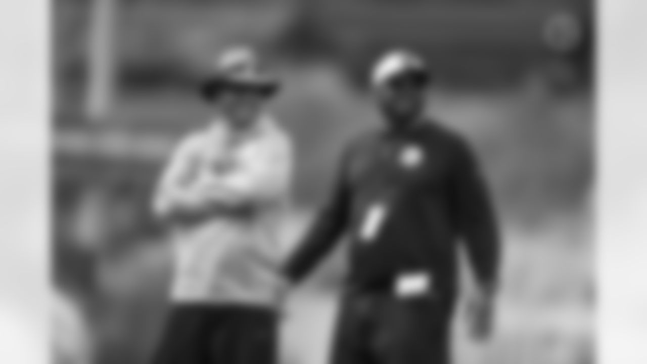 Pittsburgh Steelers Head Coach Mike Tomlin during practice at the UPMC Rooney Sports Complex during rookie minicamp, Sunday, May 16, 2021 in Pittsburgh, PA. (Karl Roser / Pittsburgh Steelers)