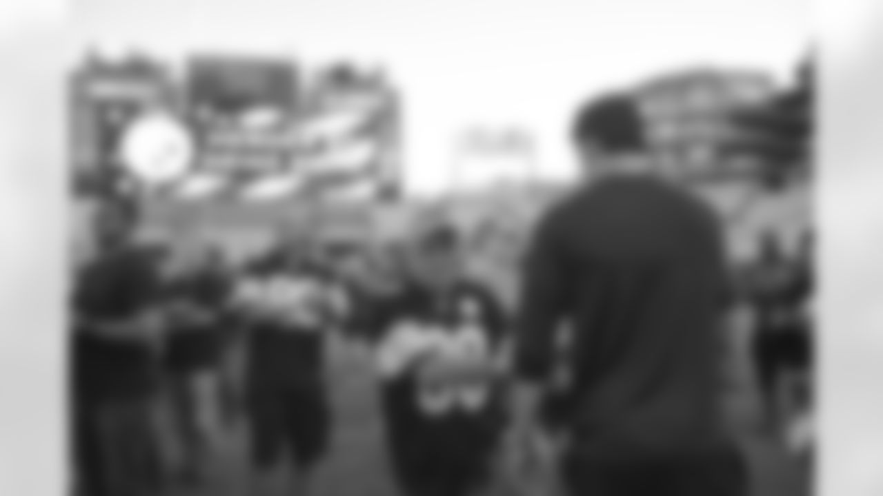 The Steelers hosted Heroes at Heinz Field, giving back to veterans, Tuesday, Sept. 7, 2021. (Caitlyn Epes / Pittsburgh Steelers)