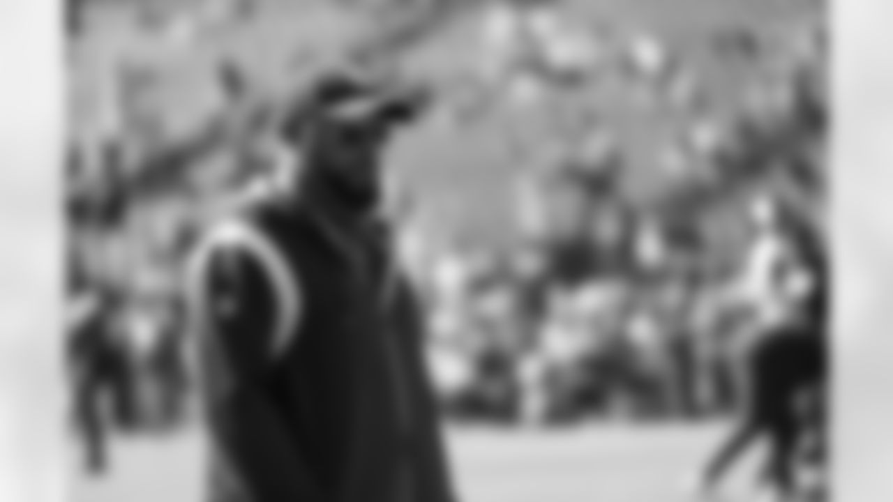 Pittsburgh Steelers Head Coach Mike Tomlin during a regular season game between the Pittsburgh Steelers and the Philadelphia Eagles, Sunday, Oct. 30, 2022 in Philadelphia, PA. (Taylor Ollason / Pittsburgh Steelers)