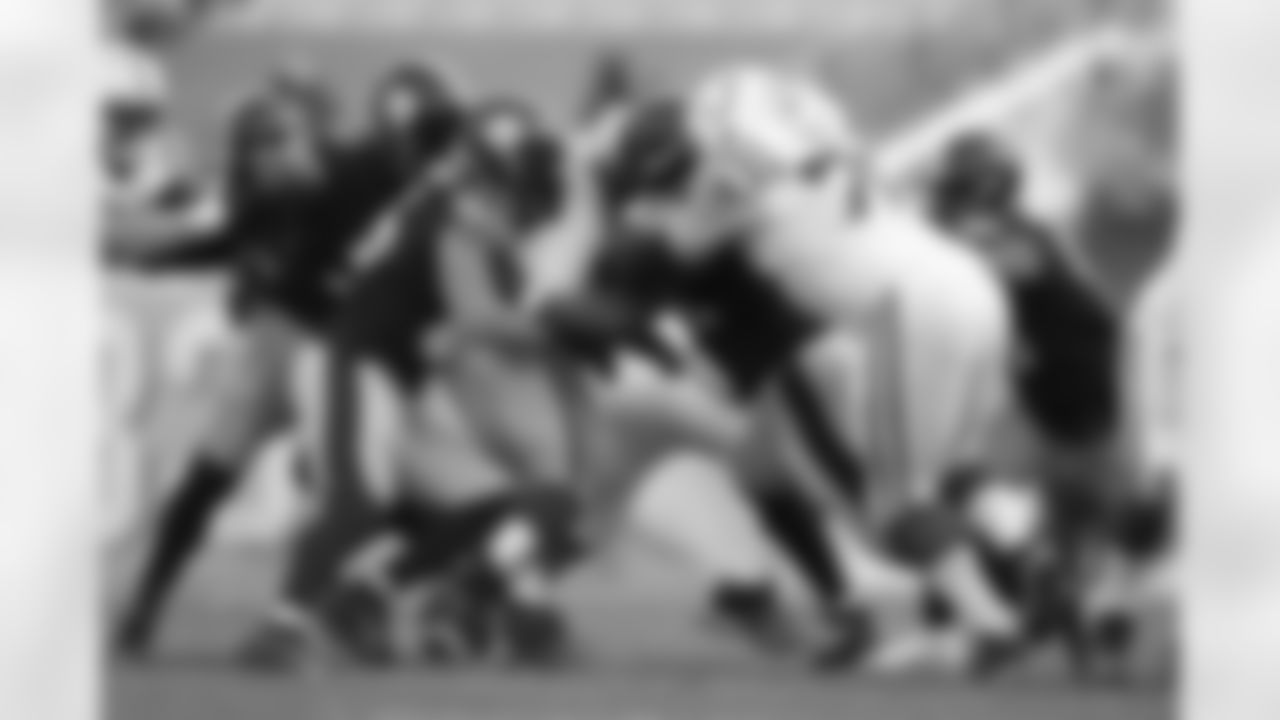 Pittsburgh Steelers linebacker Avery Williamson (51), Pittsburgh Steelers linebacker Alex Highsmith (56) and Pittsburgh Steelers defensive tackle Carlos Davis (73) during a regular season game between the Pittsburgh Steelers and the Indianapolis Colts, Sunday, Dec. 27, 2020 in Pittsburgh, PA. The Steelers defeated the Colts 28-24. (Karl Roser / Pittsburgh Steelers)