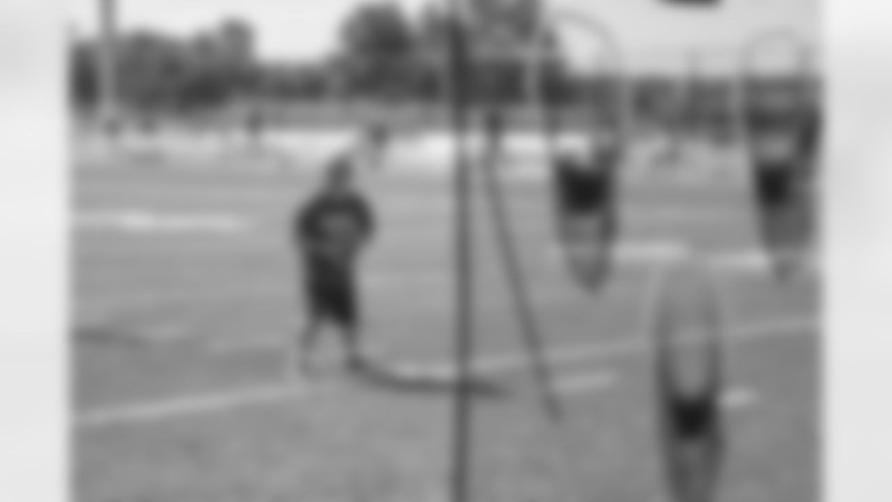 The Steelers host a 2021 Youth Football Camp at Highlands Sports Complex Monday, June 28, 2021 in Triadelphia, WV. (Caitlyn Epes / Pittsburgh Steelers)