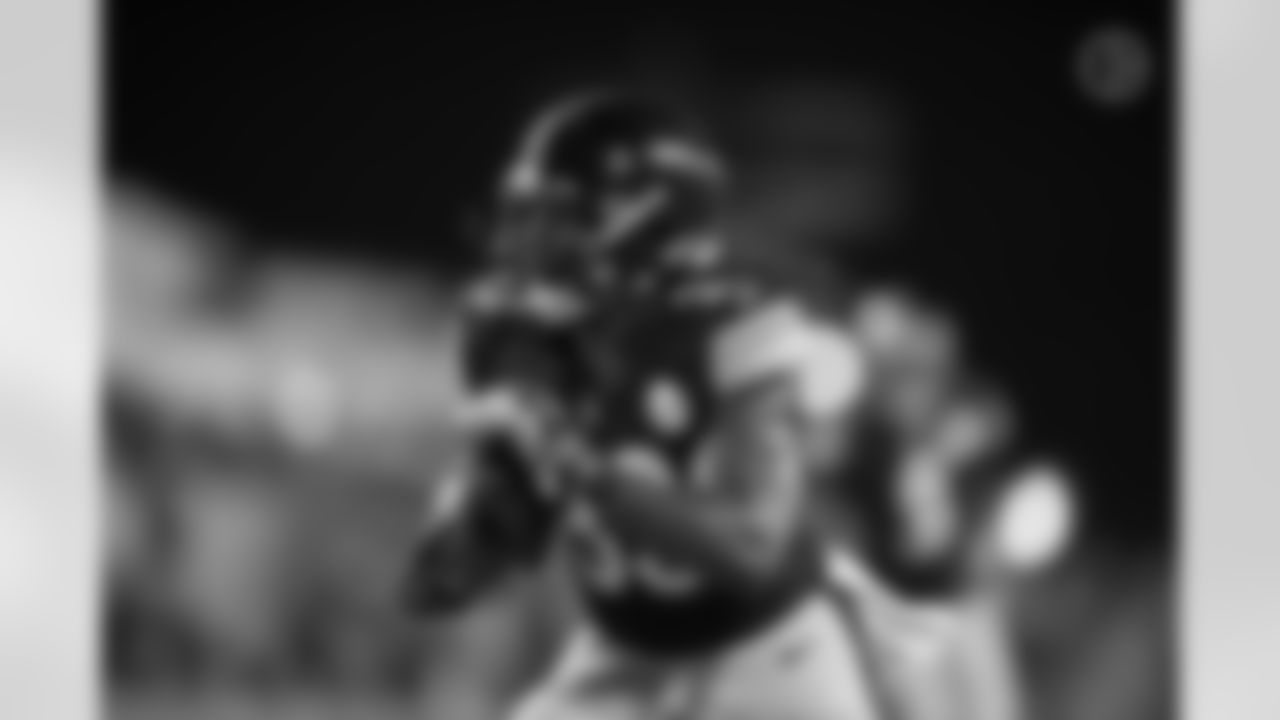 Pittsburgh Steelers running back Trey Edmunds (33) during a Hall of Fame game between the Pittsburgh Steelers and the Dallas Cowboys, Thursday, Aug. 5, 2021 in Canton, OH. The Steelers defeated the Cowboys 16-3. (Karl Roser / Pittsburgh Steelers)