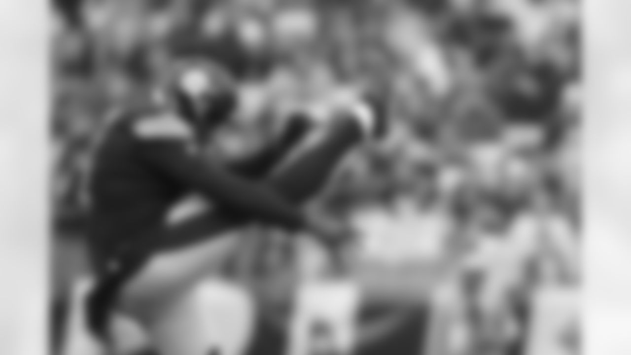 Pittsburgh Steelers punter Pressley Harvin III (6) during a regular season game between the Pittsburgh Steelers and the Detroit Lions, Sunday, Nov. 14, 2021 in Pittsburgh, PA. The Steelers and the Lions tied in OT 16-16. (Jared Wickerham / Pittsburgh Steelers)