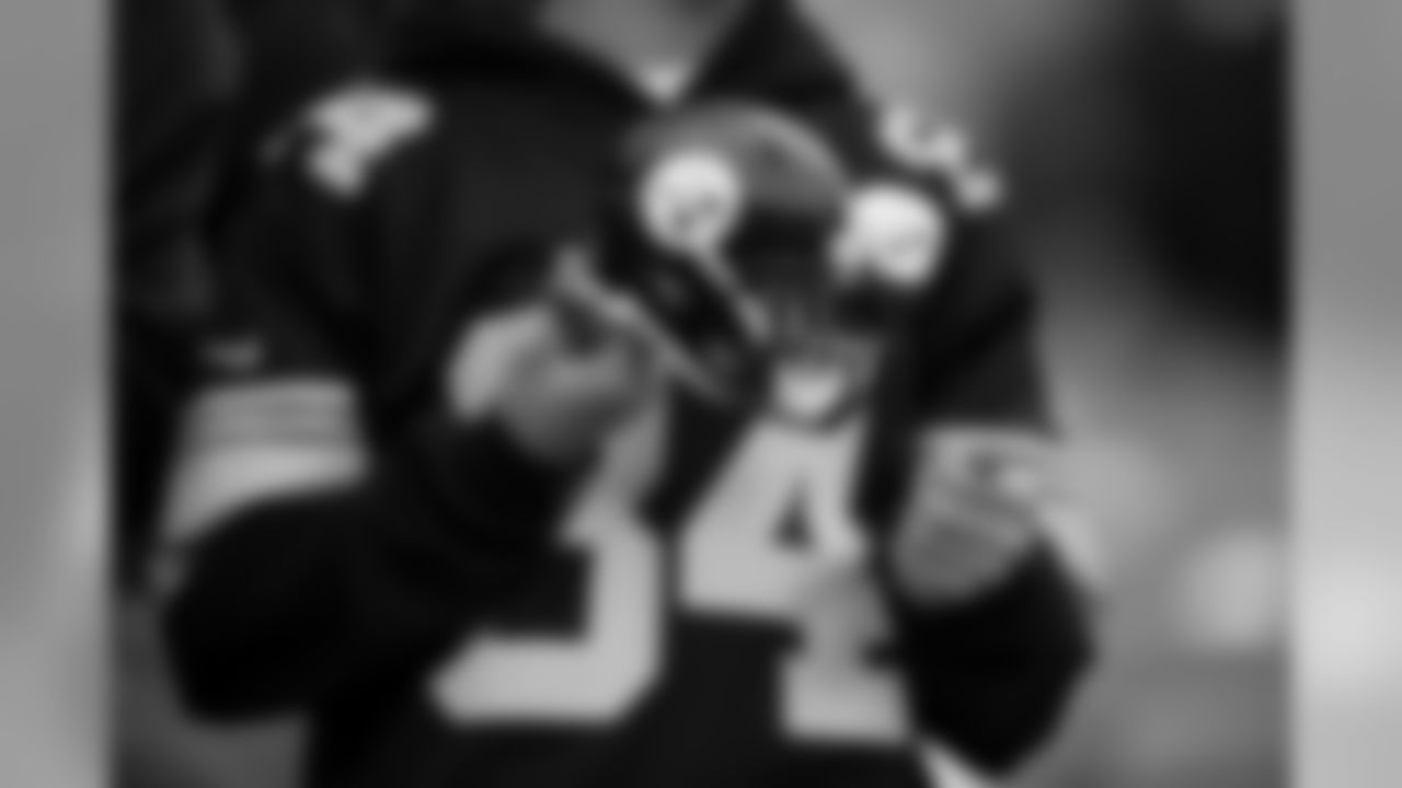 A 2018 Regular Season game between the Pittsburgh Steelers and the Cincinnati Bengals on Sunday, October 14, 2018.