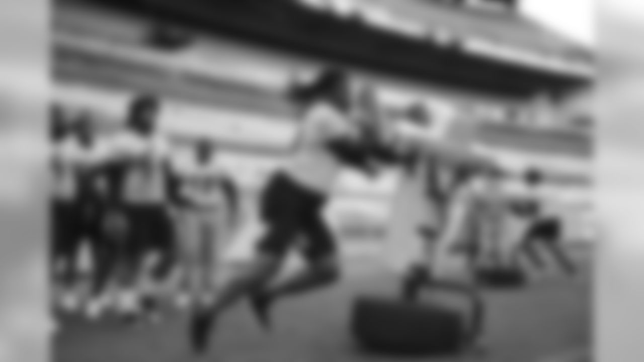 Pittsburgh Steelers linebacker Bud Dupree (48) trains at Heinz Field during the Steelers 2020 Training Camp, Monday, Aug. 3, 2020 in Pittsburgh, PA. (Karl Roser / Pittsburgh Steelers)