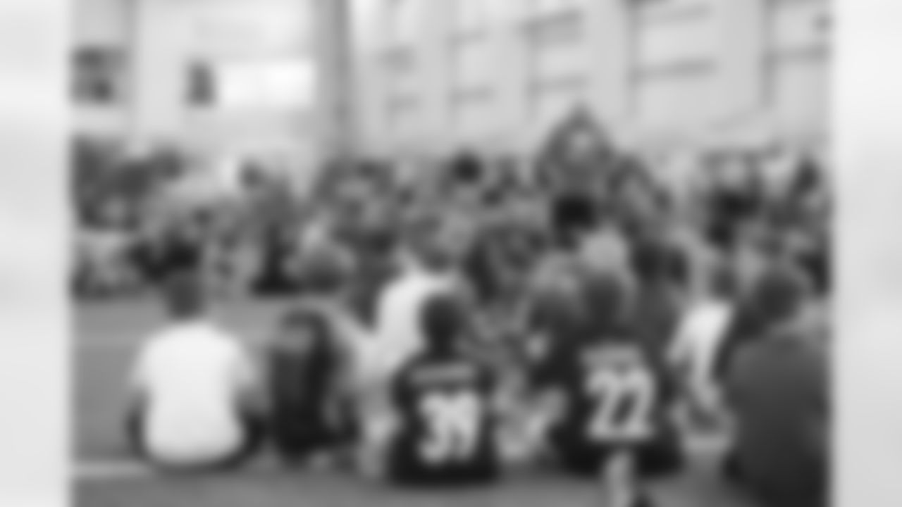 The Steelers host a 2023 Youth Football Camp at Highlands Sports Complex Friday, June 16, 2023 in Triadelphia, WV. (Karl Roser / Pittsburgh Steelers)