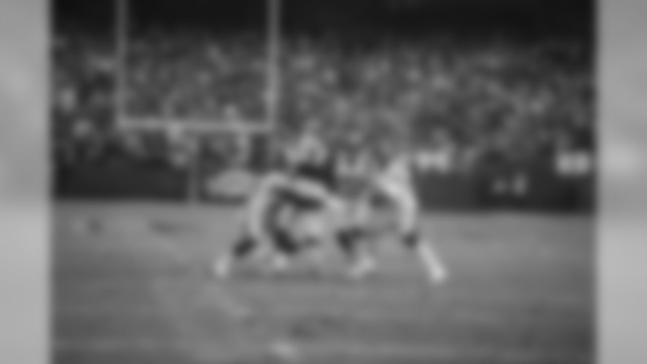 A 2018 Regular Season game between the Pittsburgh Steelers and the Oakland Raiders on Sunday, December 9, 2018.