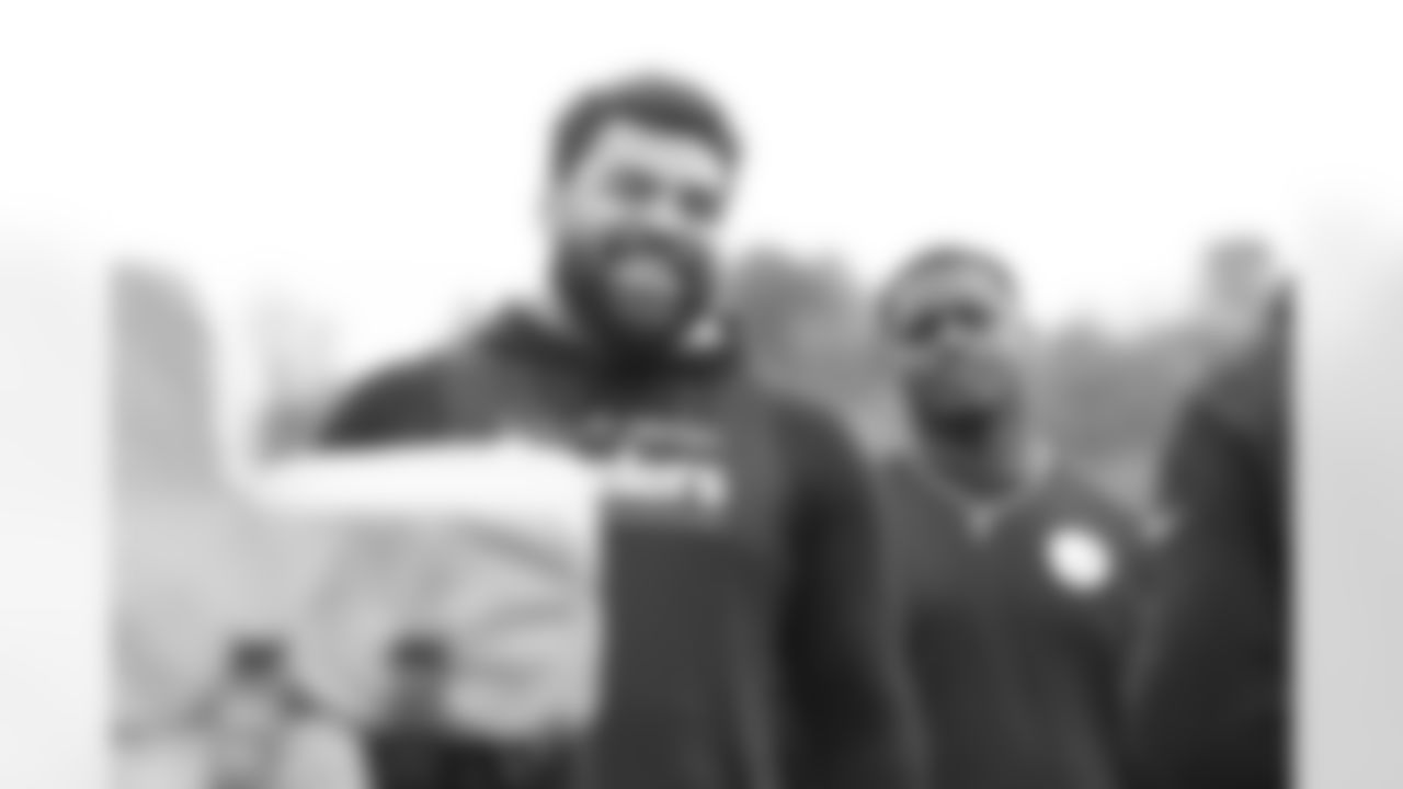 Pittsburgh Steelers defensive tackle Cameron Heyward (97) participates in Phase Two of the voluntary offseason workout program, Wednesday May 18, 2022 at the UPMC Rooney Sports Complex. (Abigail Dean / Pittsburgh Steelers)