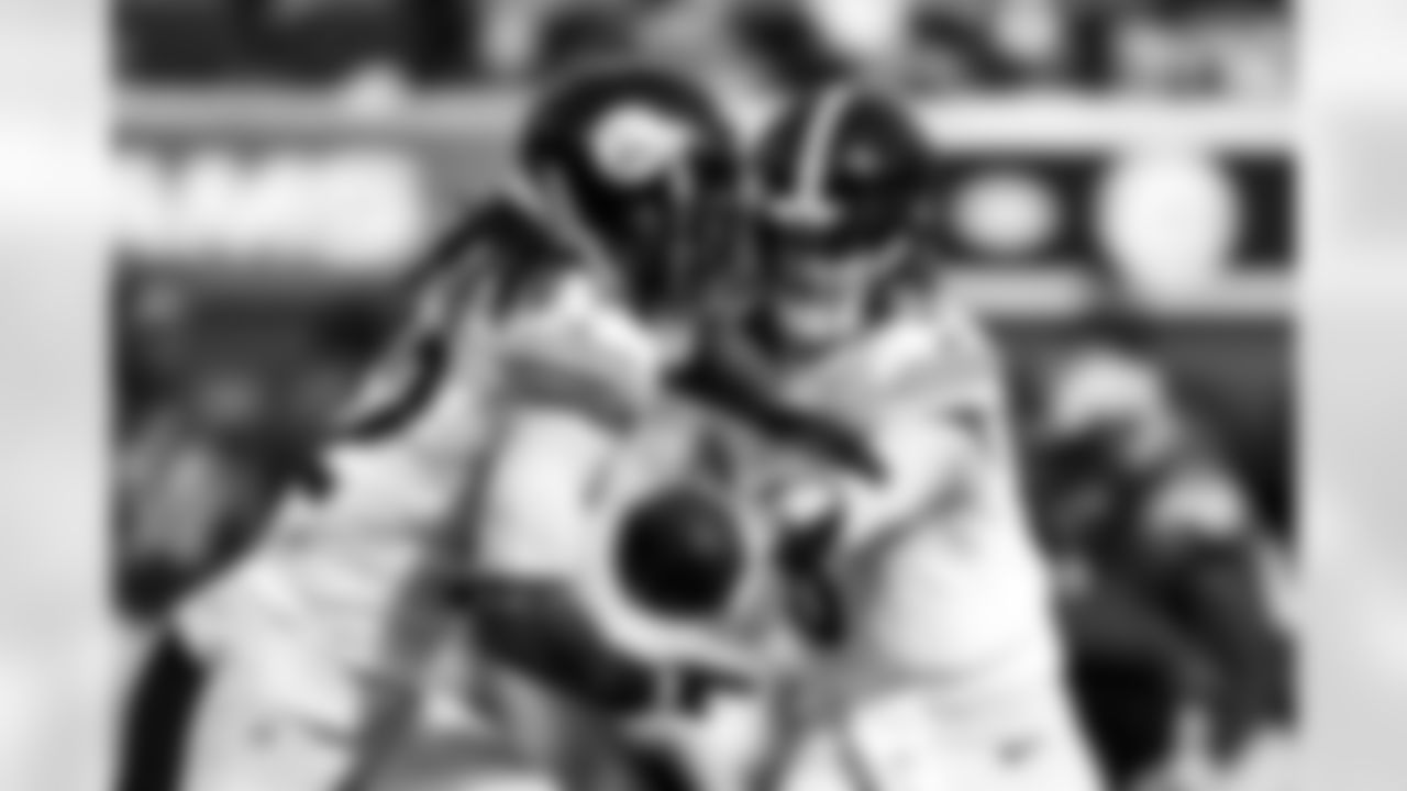 Pittsburgh Steelers quarterback Kenny Pickett (8) and Pittsburgh Steelers running back Najee Harris (22) during a regular season game between the Pittsburgh Steelers and the Los Angeles Rams, Sunday, Oct. 22, 2023 in Los Angeles, CA. (Karl Roser / Pittsburgh Steelers)