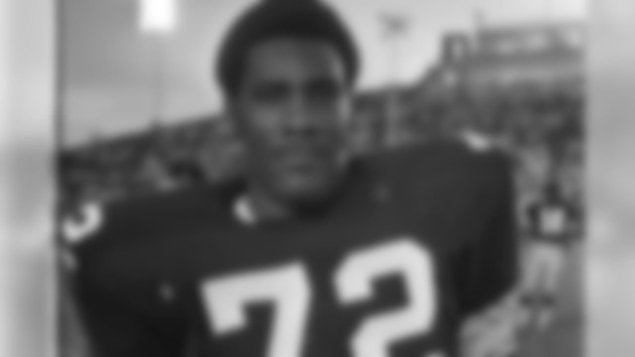 Joe Greene (69) only wore number 72 his rookie year during the preseason. Ken Kortas was cut before the 1969 season began and equipment manager Tony Parisi made the switch giving Joe Greene the Number he wore in high school and college. Joe Greene first appeared wearing number 75 for the regular-season opener against Detroit at Pitt Stadium.