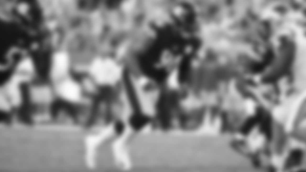 DE Isaiah Buggs - No. 96