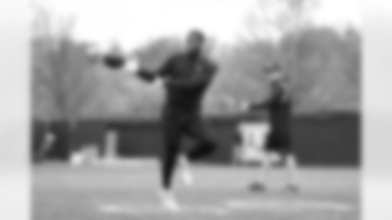 Pittsburgh Steelers wide receiver Miles Boykin (13) participates in Phase Two of the voluntary offseason workout program, Tuesday May 3, 2022 at the UPMC Rooney Sports Complex. (Karl Roser / Pittsburgh Steelers)
