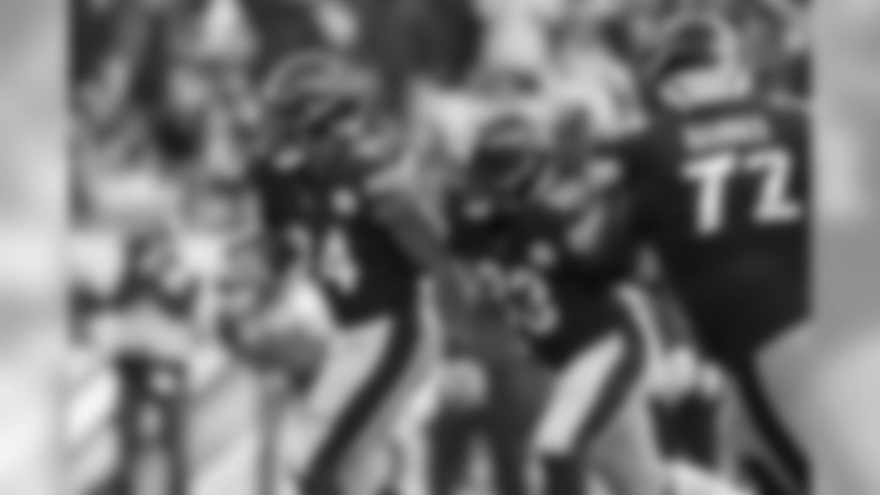 Benny Snell Jr., Trey Edmunds and Zach Banner