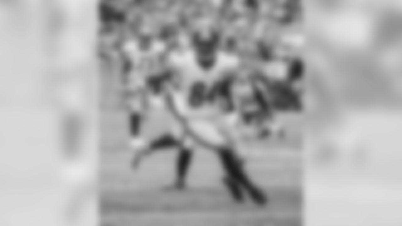 WR Antonio Brown enters Week 15 with a team-high 100 receptions for a team-high 1,397 yards. Brown has also hauled in 7 receiving touchdowns this season.