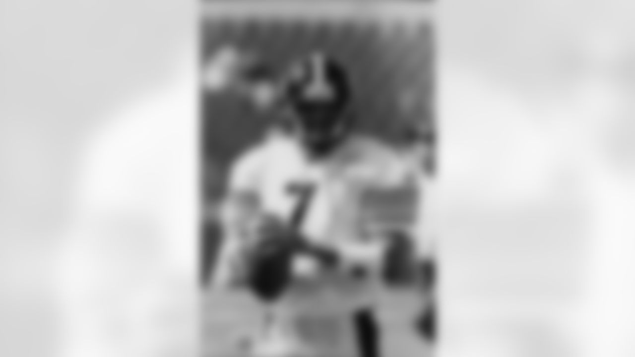 Pete Gonzalez (98-99)
