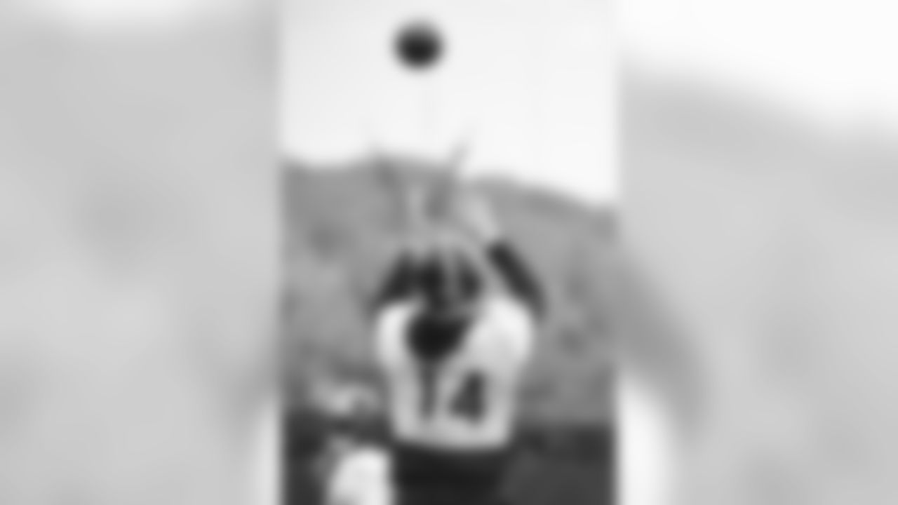 Tevin Jones