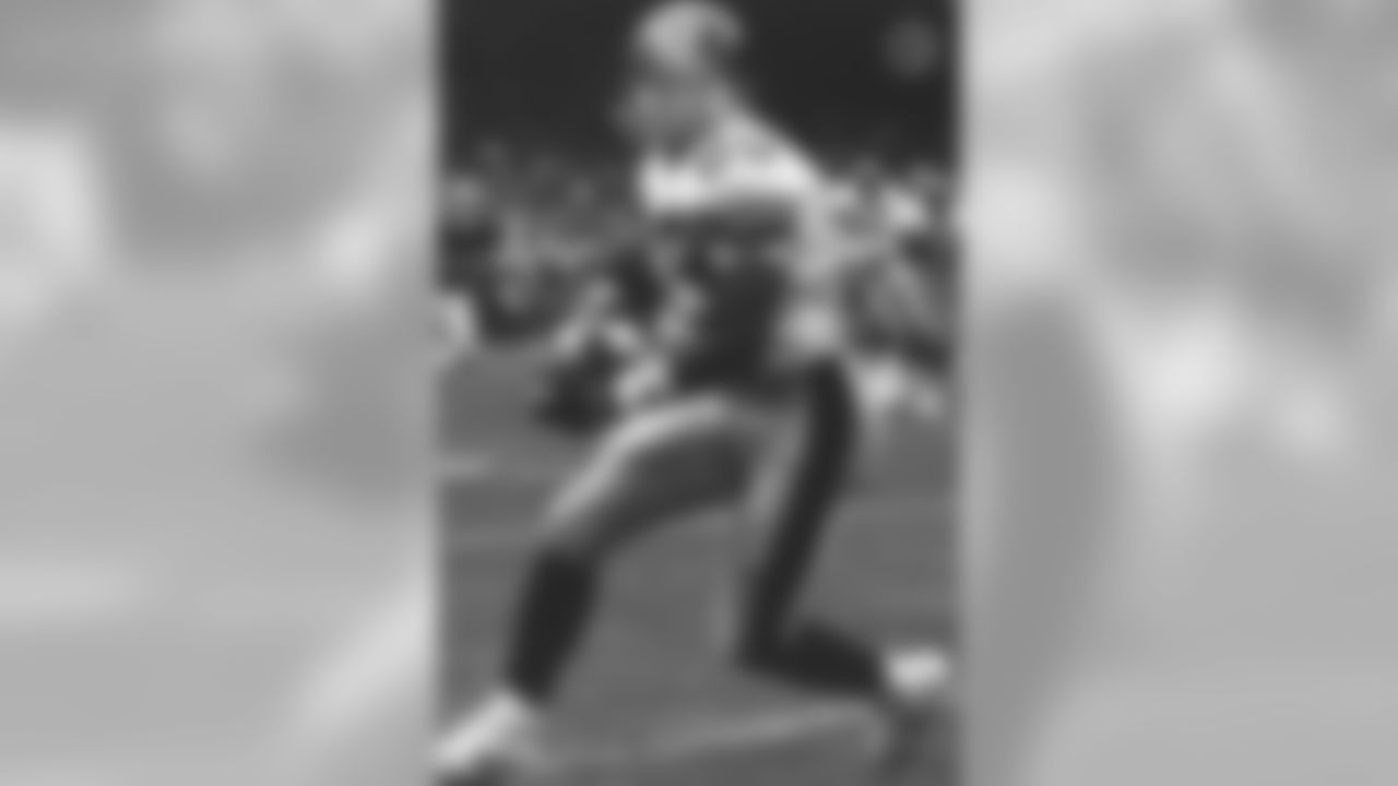 5. Ernie Mills (1991-1996) - 1,753 yards