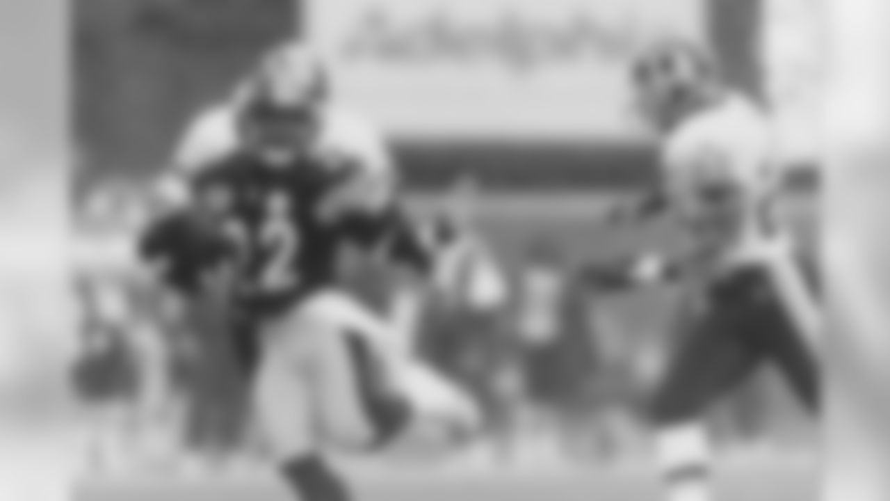 8. Hank Poteat (2000-2002) - 788 yards