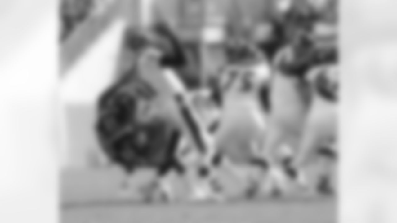 1999 JOEY PORTER: A big part of the emotional makeup of the team that won Super Bowl XL, Porter finished his Steelers career with 60 sacks, 11 interceptions, and eight fumble recoveries. He had three sacks in the playoff run to Super Bowl XL, six total in the postseason. Porter was voted to three Pro Bowls and was named first-team All-Pro once. One Super Bowl ring.