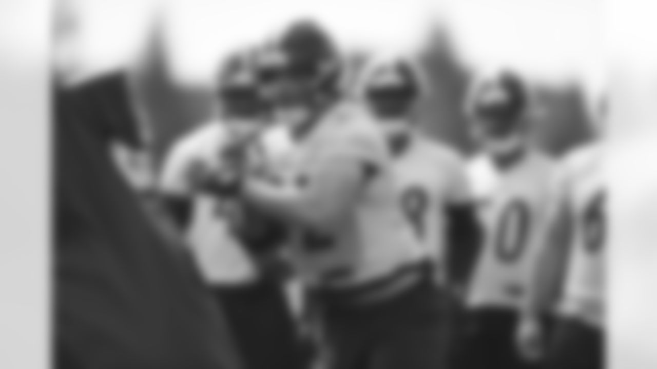 Pittsburgh Steelers defensive end Isaiahh Loudermilk (92) participates in the Organized Team Activities (OTAs), Tuesday June 1, 2021 at the UPMC Rooney Sports Complex. (Karl Roser / Pittsburgh Steelers)