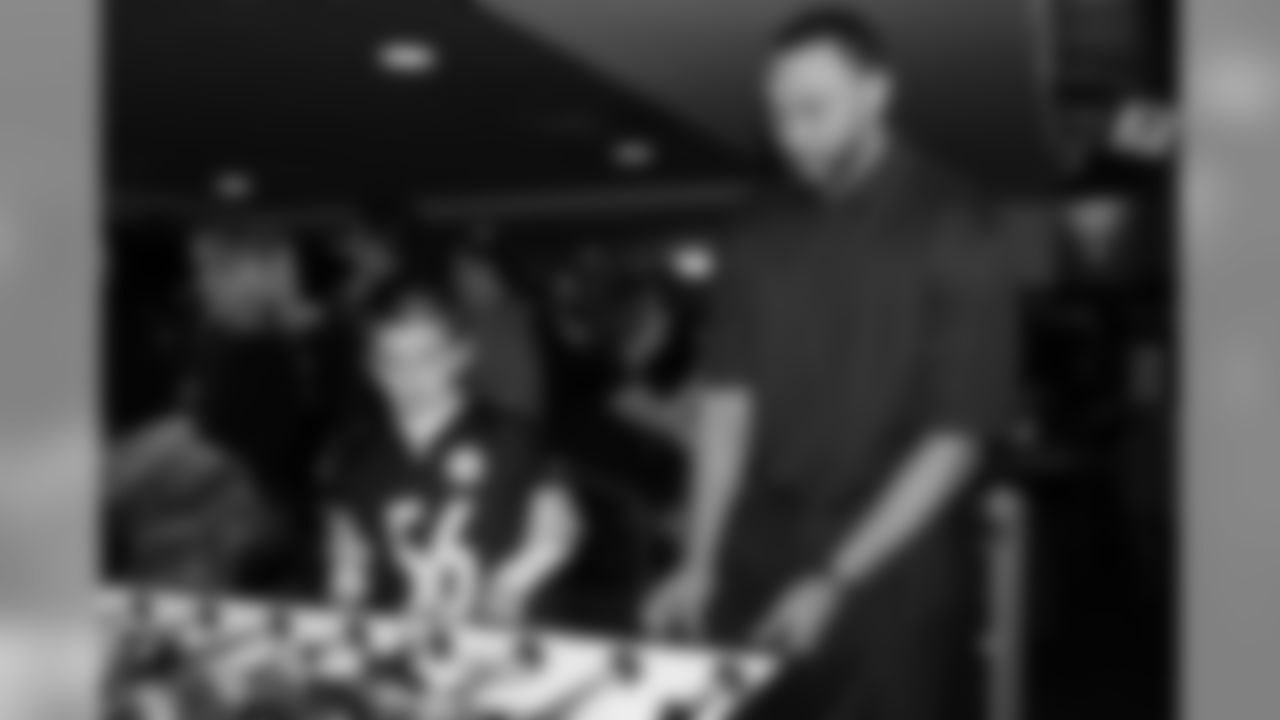 Charlie Batch and Tyler Conklin