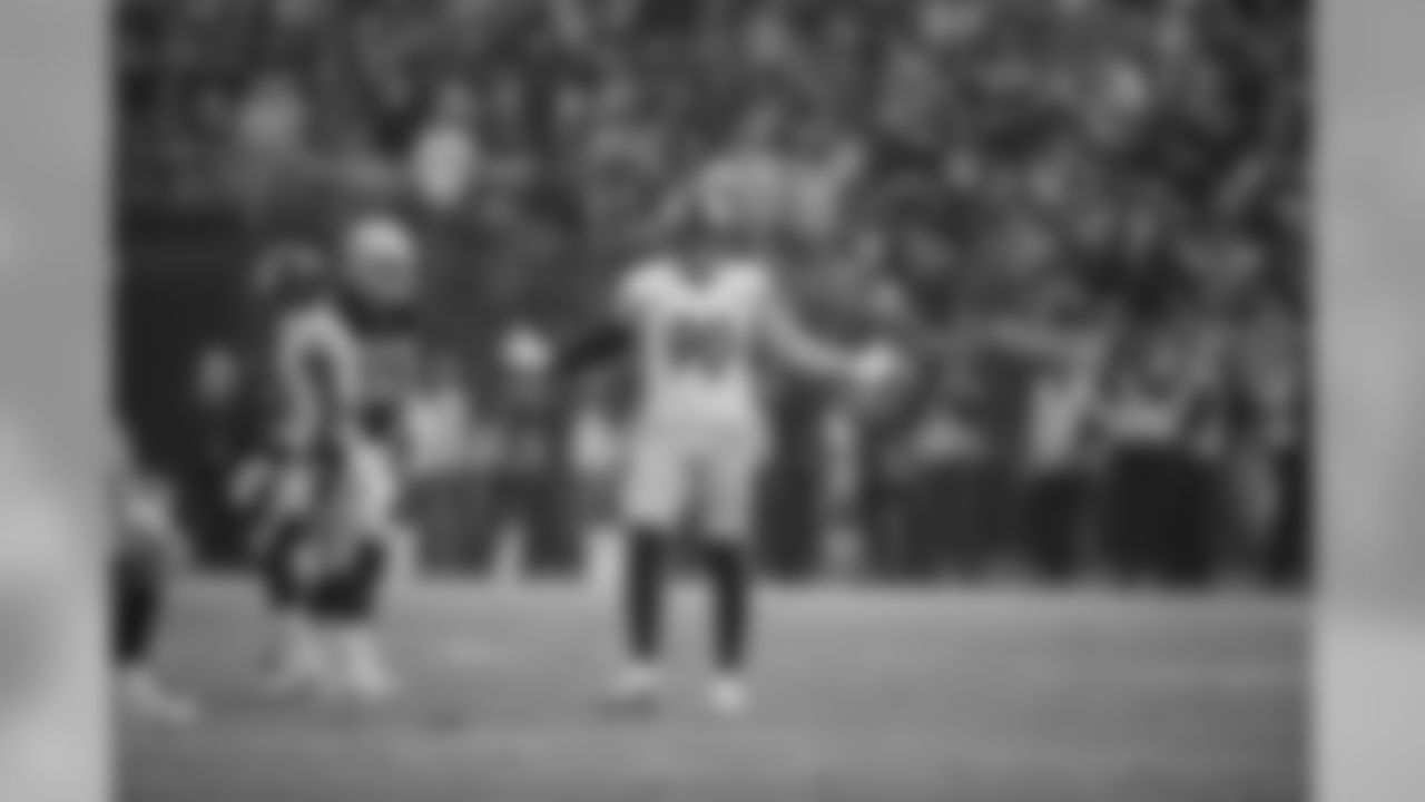 A 2018 Regular Season game between the Pittsburgh Steelers and the Oakland Raiders on Sunday, December 9, 2018.
