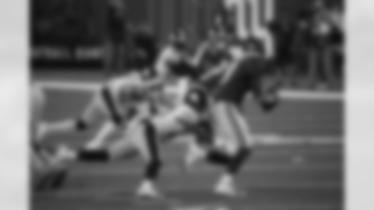 Pittsburgh Steelers cornerback Mike Hilton (28) makes a tackle during a regular season game between the Pittsburgh Steelers and the New York Giants, Monday, Sept. 14, 2020 in East Rutherford, NJ. The Steelers defeated the Giants 26-16. (Ben Solomon / Pittsburgh Steelers)