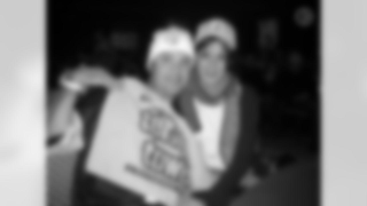 SNUTraditions_TerribleTowelAroundTheWorld_Dec162020939AM_Borbolla_Jose_97494590_4E19A0804D9C49DCBCE1C2EFF66E8213.jpeg_97494590_4E19A0804D9C49DCBCE1C2EFF66E8213