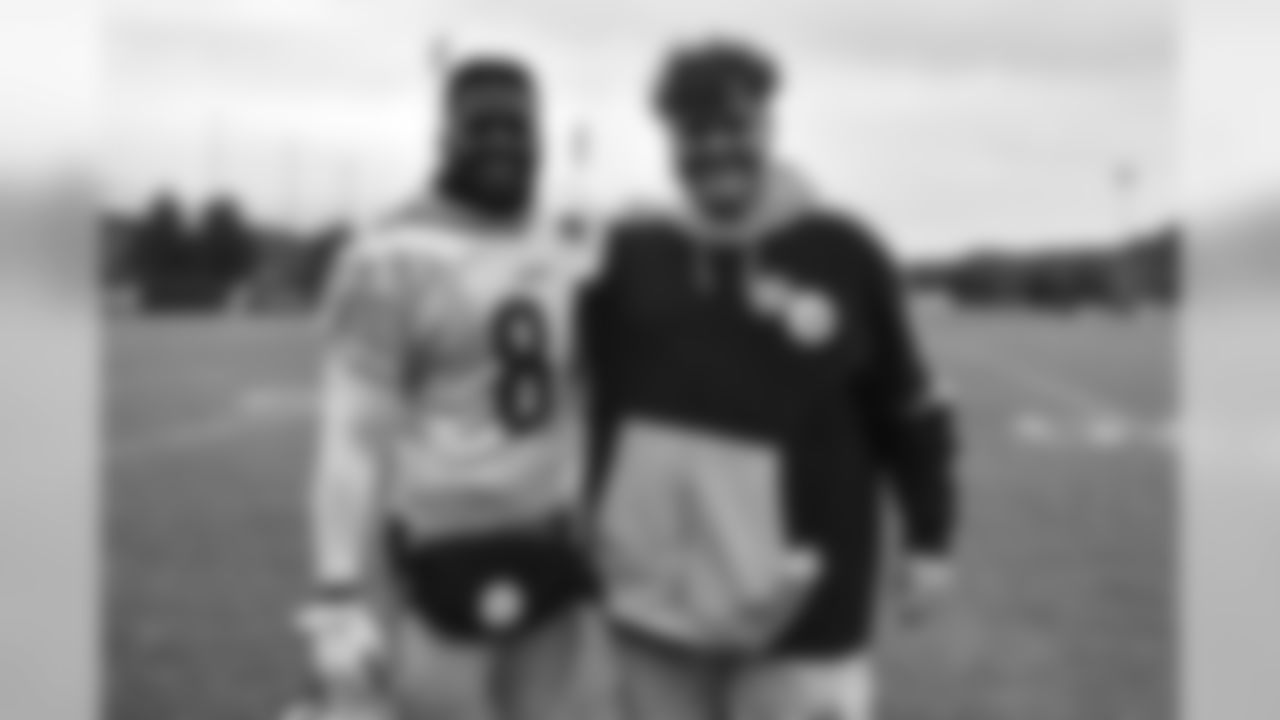 The Pittsburgh Steelers practice at the UPMC Rooney Sports Complex.