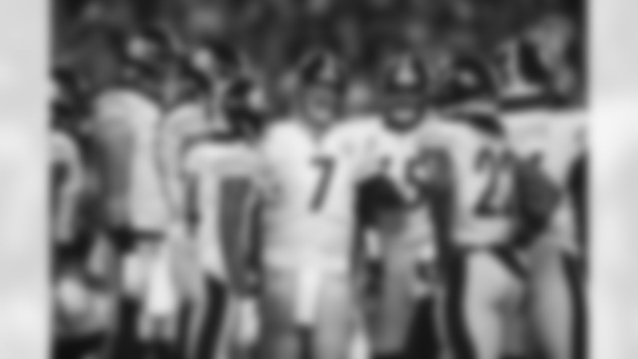 Pittsburgh Steelers quarterback Ben Roethlisberger (7) during a regular season game between the Pittsburgh Steelers and the Kansas City Chiefs, Sunday, Dec. 26, 2021 in Kansas City, MO. (Karl Roser / Pittsburgh Steelers)