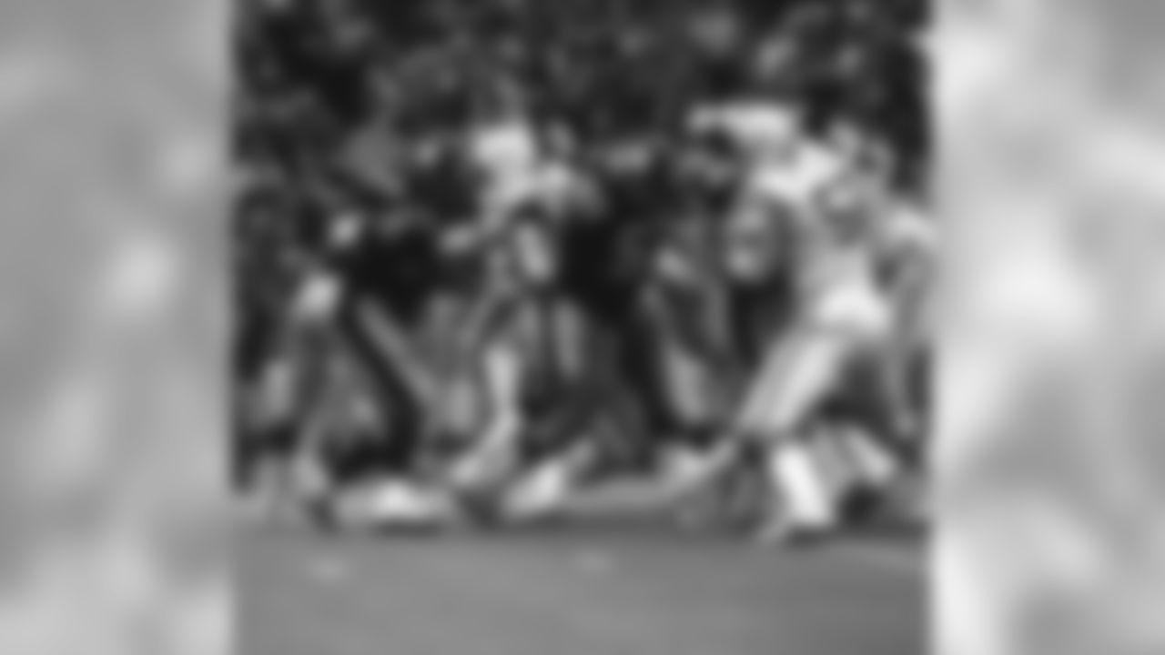 The Steelers defeated the Colts 28-10 in an AFC Divisional playoff game on December 27, 1975.