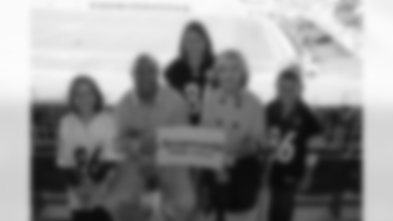 08_CaringTeam_Luncheon_dh_310