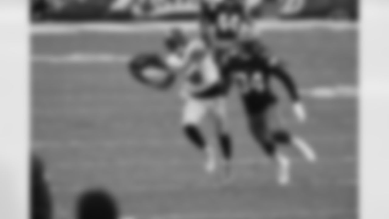 Pittsburgh Steelers wide receiver Diontae Johnson (18) during a regular season game between the Pittsburgh Steelers and the Cleveland Browns, Sunday, Jan. 3, 2021 in Cleveland, OH. (Caitlyn Epes / Pittsburgh Steelers)