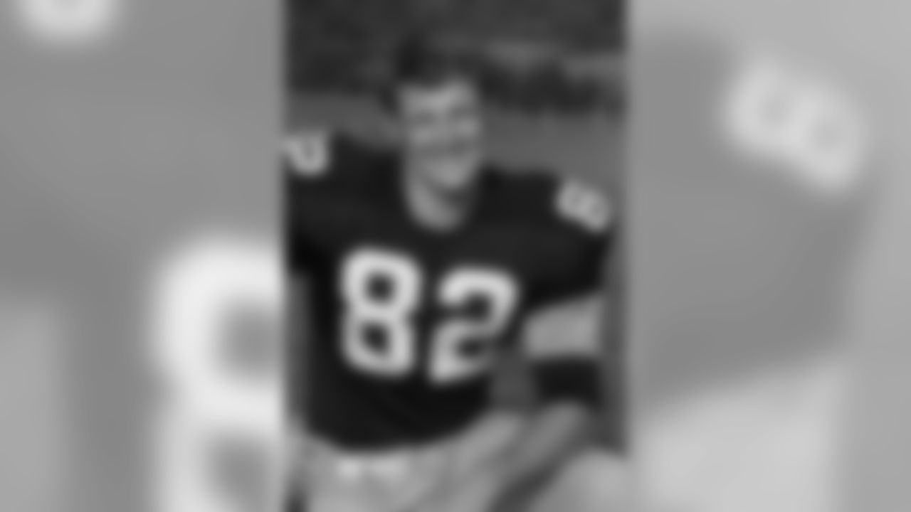 Dennis Hughes (70-71)