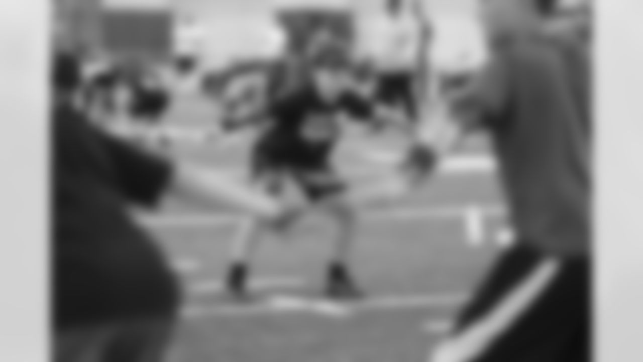 The Steelers host a 2023 Youth Football Camp at Highlands Sports Complex Friday, June 16, 2023 in Triadelphia, WV. (Karl Roser / Pittsburgh Steelers)
