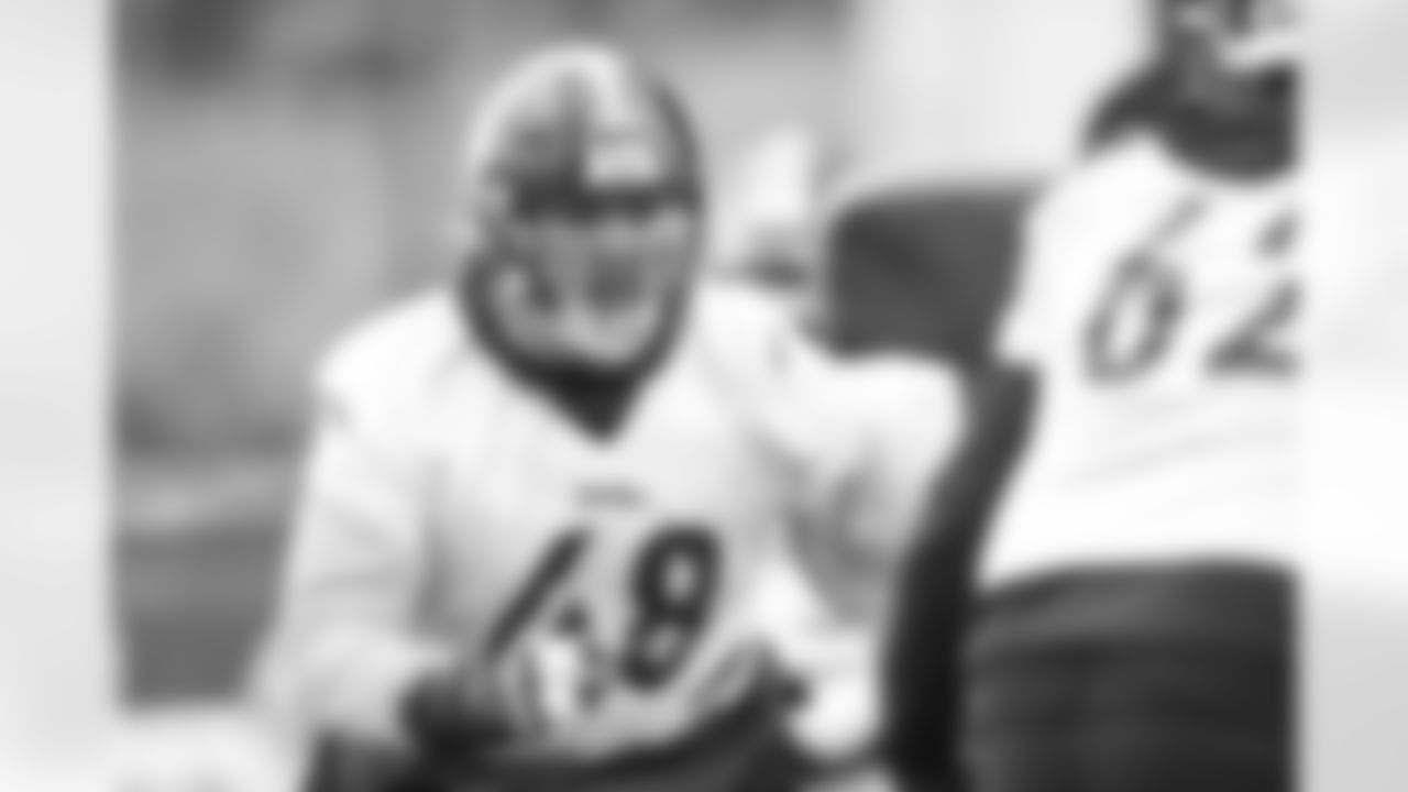 Pittsburgh Steelers guard William Dunkle (68) during practice at the UPMC Rooney Sports Complex preparing for a Week 10 matchup against the New Orleans Saints, Tuesday, Nov. 1, 2022 in Pittsburgh, PA. (Abigail Dean / Pittsburgh Steelers)