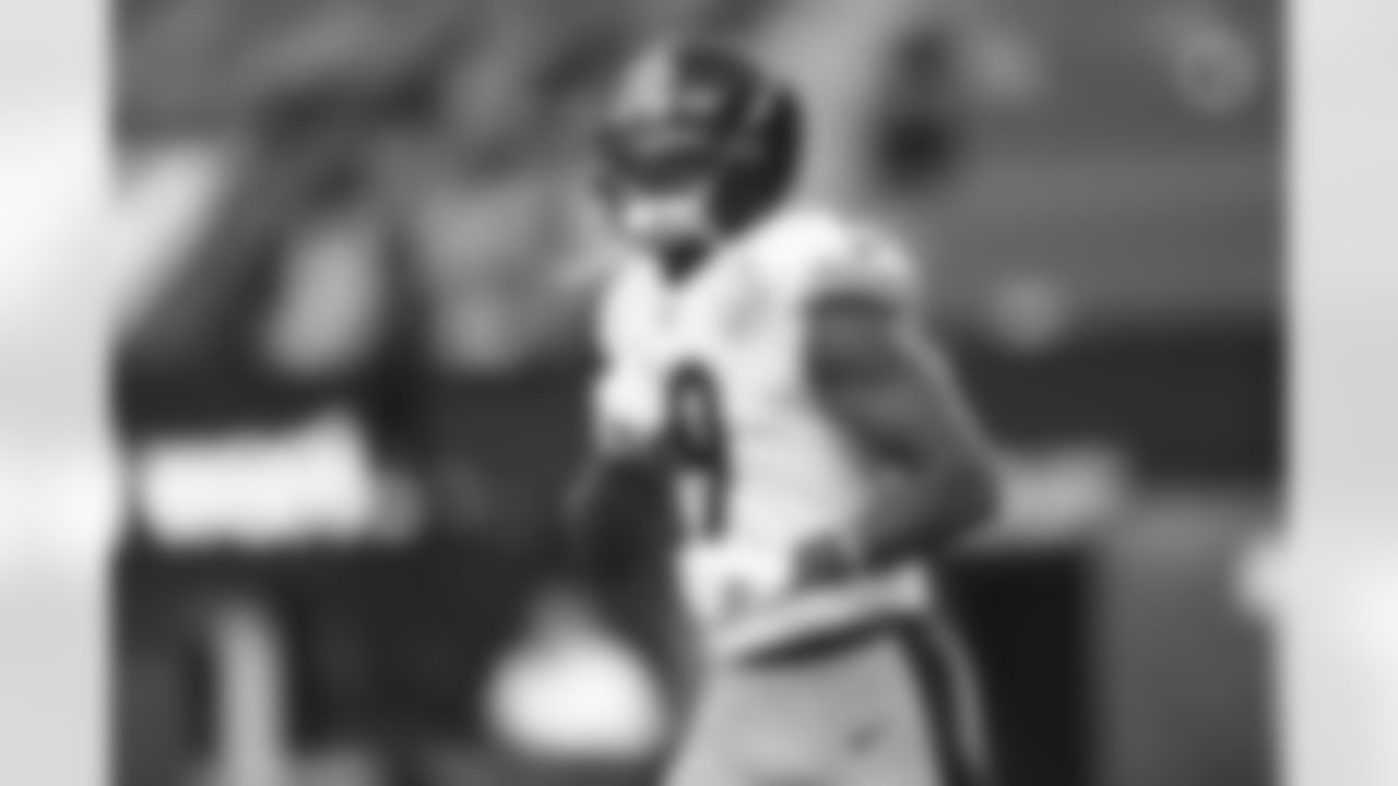 Pittsburgh Steelers wide receiver JuJu Smith-Schuster (19) warms up before a regular season game between the Pittsburgh Steelers and the New York Giants, Monday, Sept. 14, 2020 in East Rutherford, NJ. (Karl Roser / Pittsburgh Steelers)