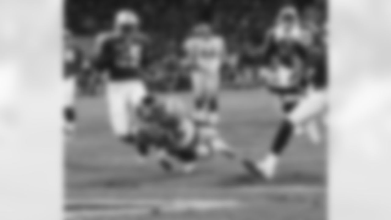 02_Ten_Ply_Ward_td_flying