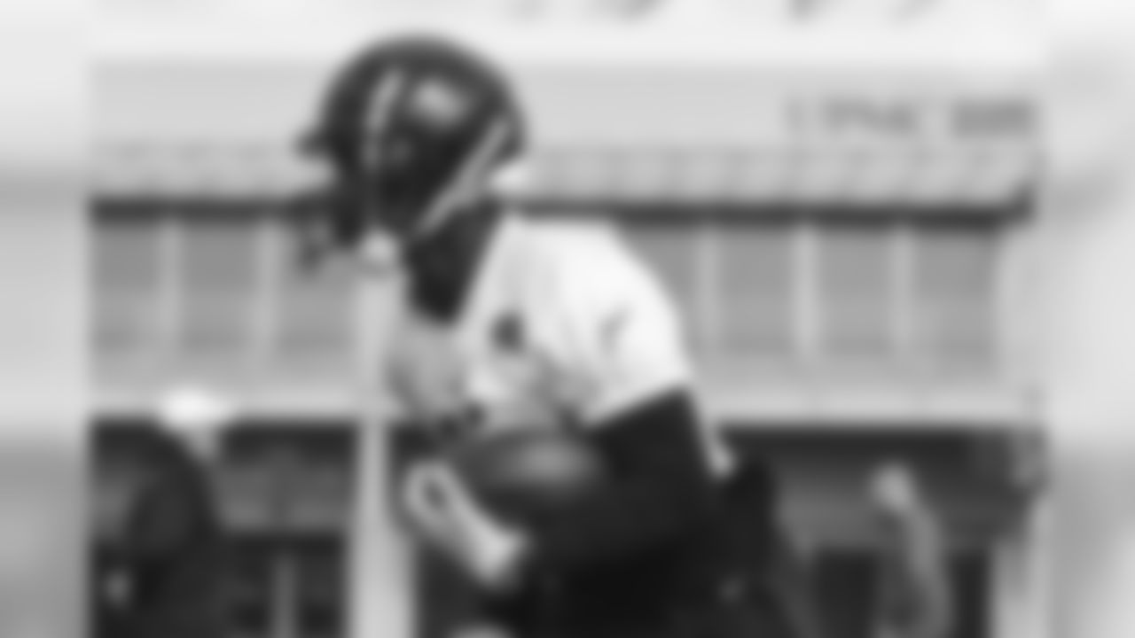 Tevin Jones