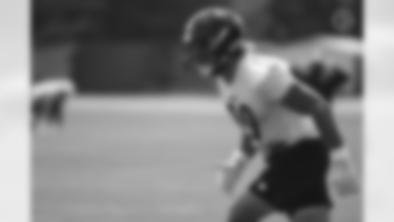 Pittsburgh Steelers tight end Vance McDonald (89) practices at the UPMC Rooney Sports Complex preparing for a Week 1 matchup against the New York Giants, Thursday, Sept. 10, 2020 in Pittsburgh, PA. (Caitlyn Epes / Pittsburgh Steelers)