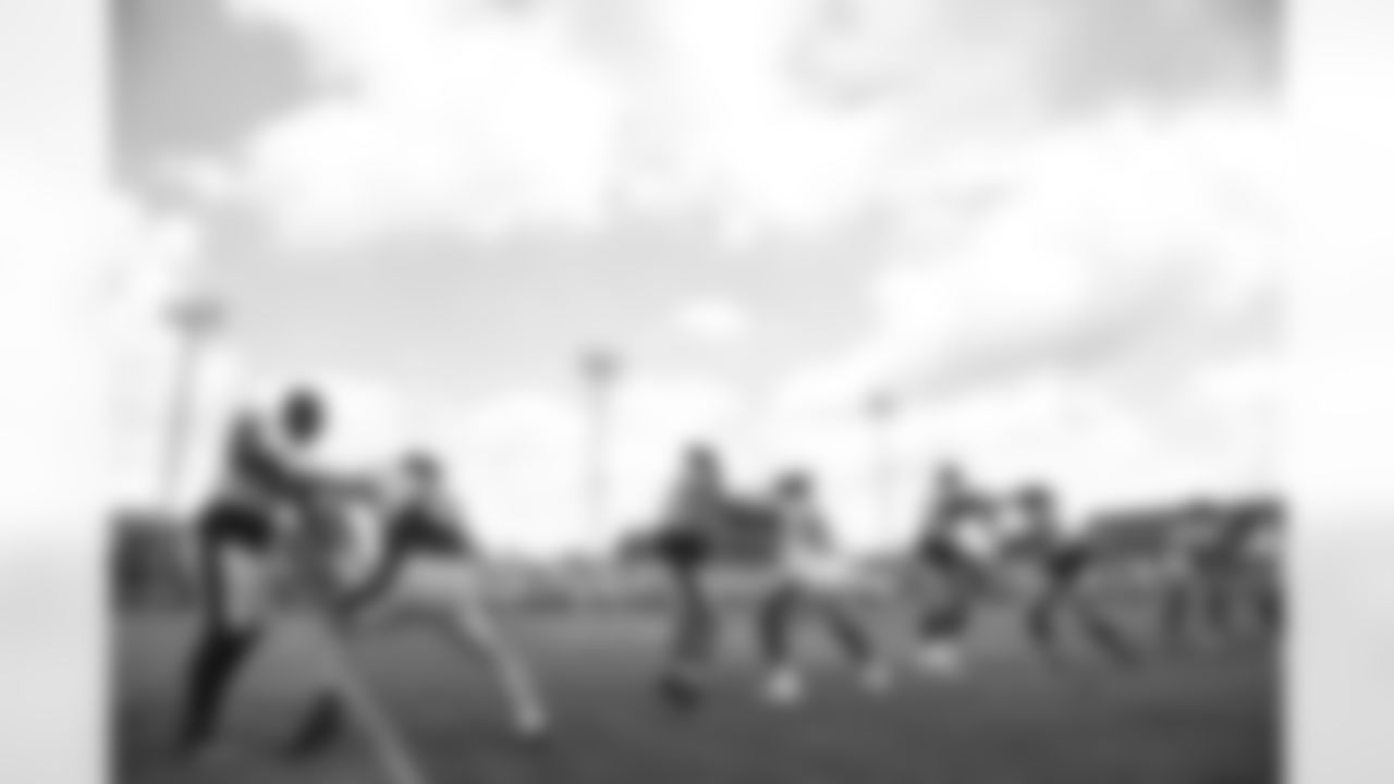 The Pittsburgh Steelers train at Latrobe Memorial Stadium during the 2022 Steelers Training Camp on Monday, Aug. 8, 2022 in Latrobe, PA. (Abigail Dean / Pittsburgh Steelers)