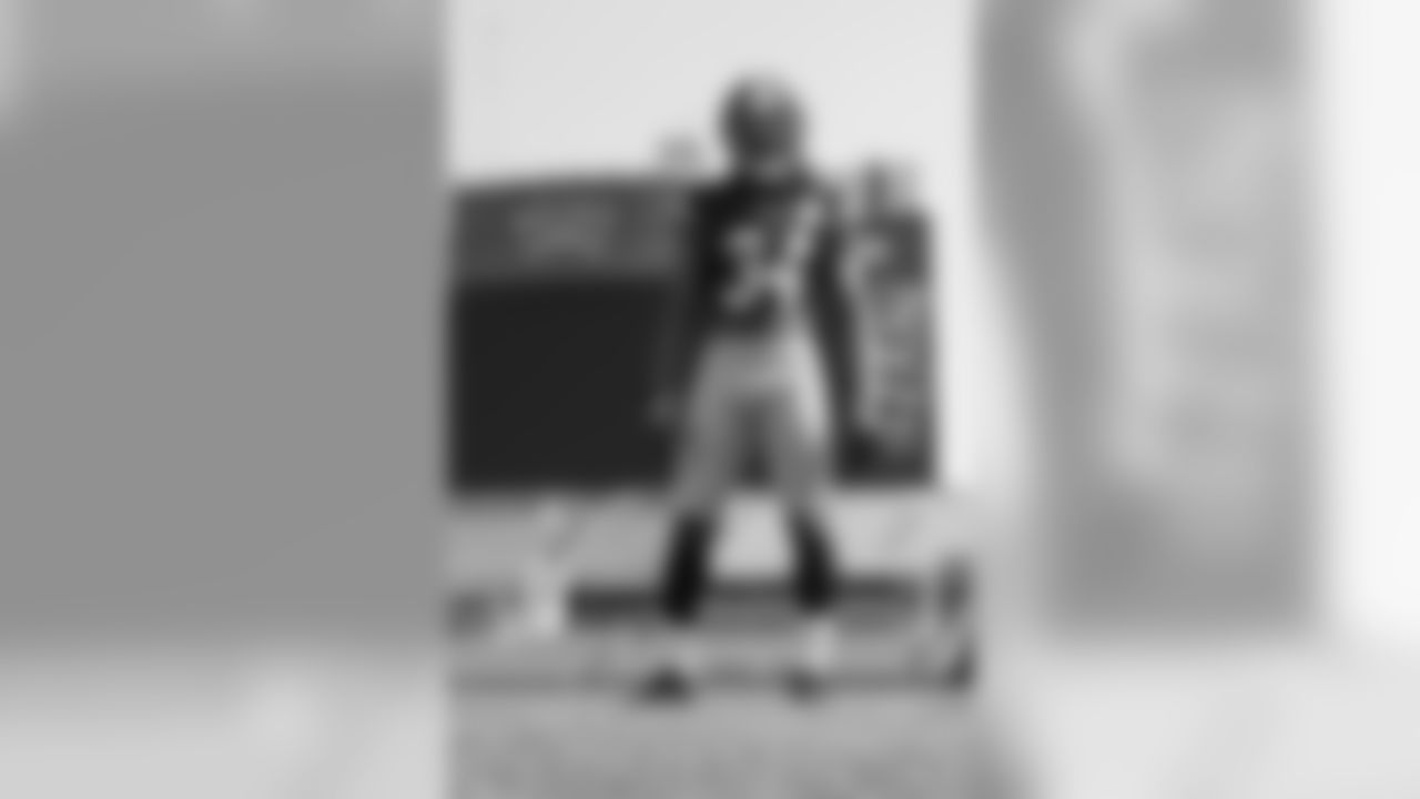 2018_TerrellEdmunds_UNI_0524kr_0018