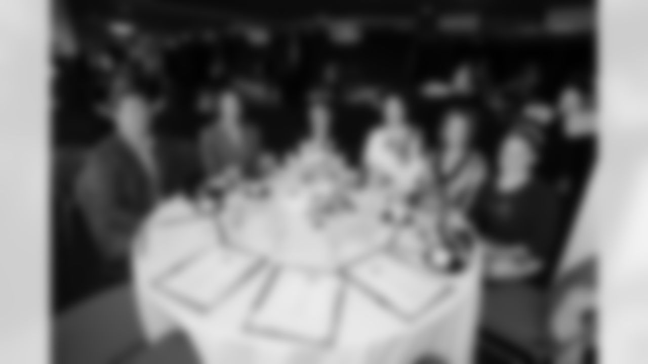 08_CaringTeam_Luncheon_dh_57