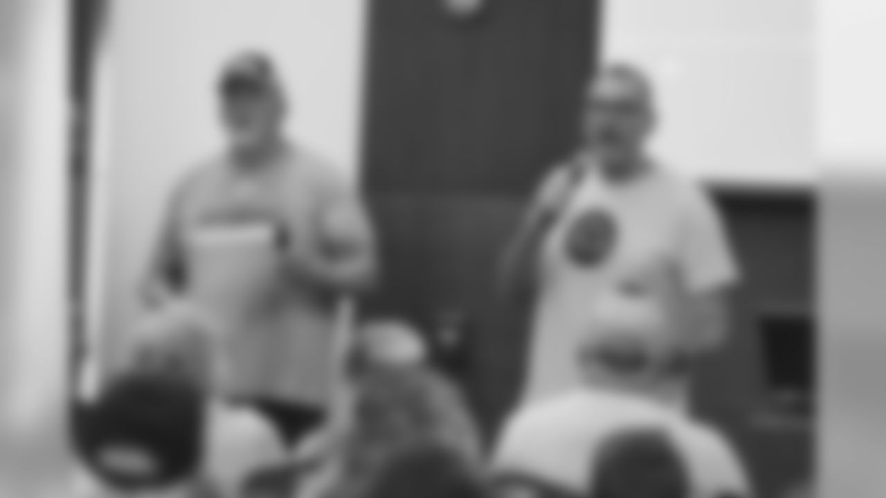 2018_SteelersCharityWalk_0728kr_0004