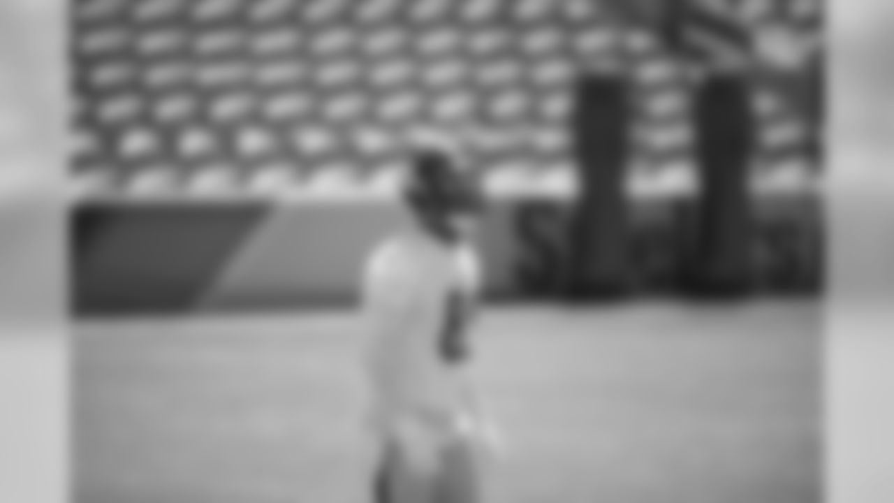 Pittsburgh Steelers tight end Eric Ebron (85) trains at Heinz Field during the Steelers 2020 Training Camp, Friday, Aug. 19, 2022 in Pittsburgh, PA. (Caitlyn Epes / Pittsburgh Steelers)